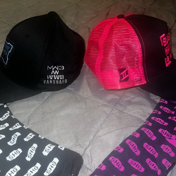 Call of Duty Sledgehammer Games Hats w/ Free Socks!🧢🧦 - Picture 2 of 3